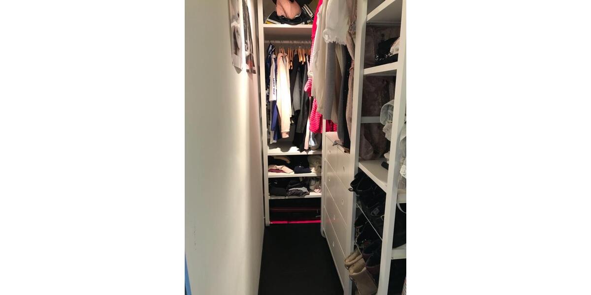 Helle 1,5 Zimmer-Wohnung mit großer Terrasse in Gerlingen 1 zimmer