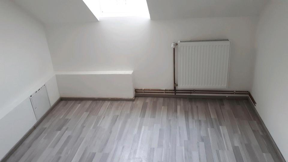 Dachgeschoßwohnung Guxhagen - 4 Zimmer, 75 m&sup2;, 700&euro; | Angebot:26348428