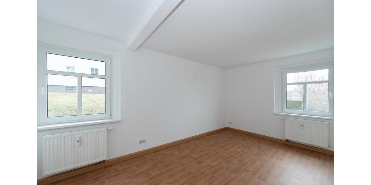 Erdgeschoßwohnung Werdau - 2 Zimmer, 57 m&sup2;, 343&euro; | Angebot:26006930
