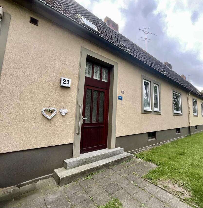 Wohnung zum Mieten in Wilhelmshaven 316 € 40.97 m²