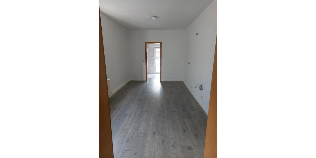 Etagenwohnung Plattling - 1 Zimmer, 40 m&sup2;, 450&euro; | Angebot:25784368