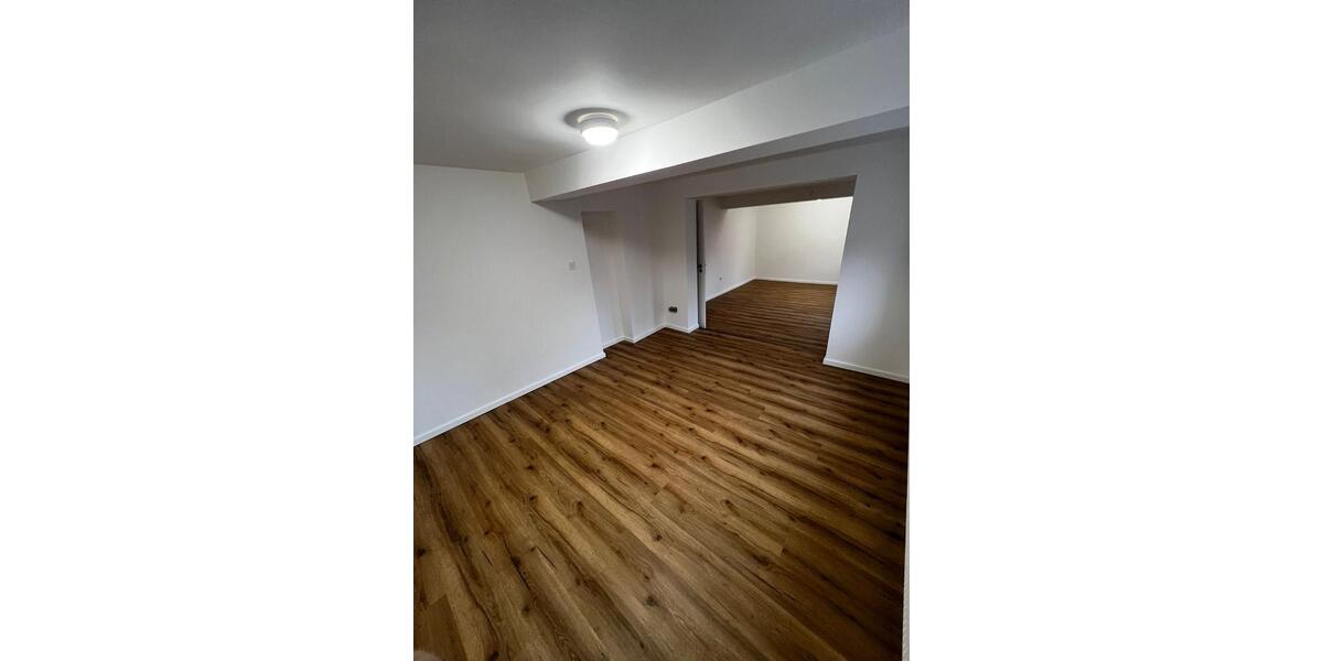 Erdgeschoßwohnung Elbtal - 3.5 Zimmer, 75 m&sup2;, 700&euro; | Angebot:25082744