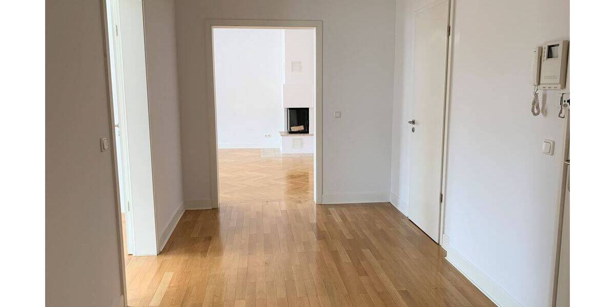 Etagenwohnung Berlin Mitte - 5 Zimmer, 180 m&sup2;, 3.400&euro; | Angebot:26744913