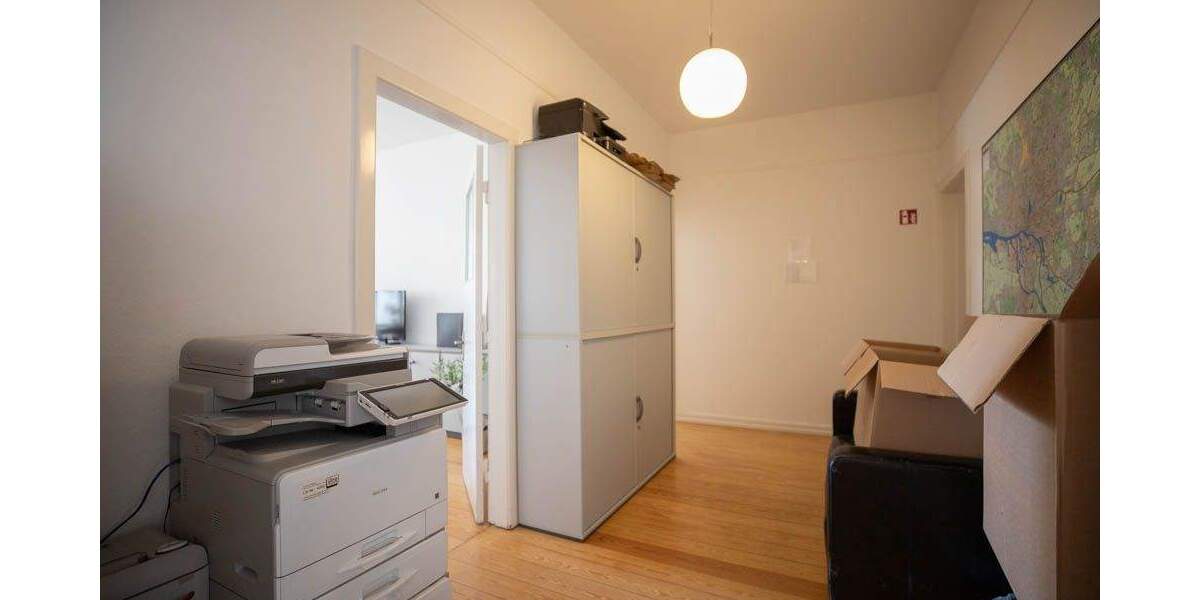 Gewerbeobjekt Elmshorn - 5 Zimmer, 246 m&sup2;, 2.490&euro; | Angebot:25726770