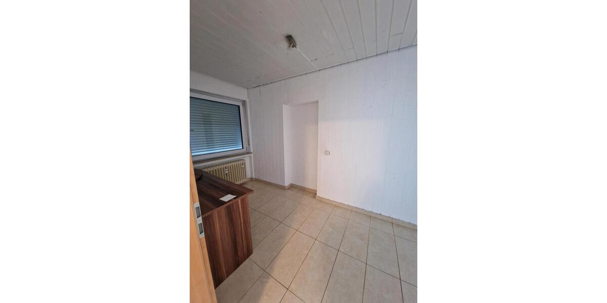 Etagenwohnung Pohlheim - 3 Zimmer, 98 m&sup2;, 1.200&euro; | Angebot:26049620