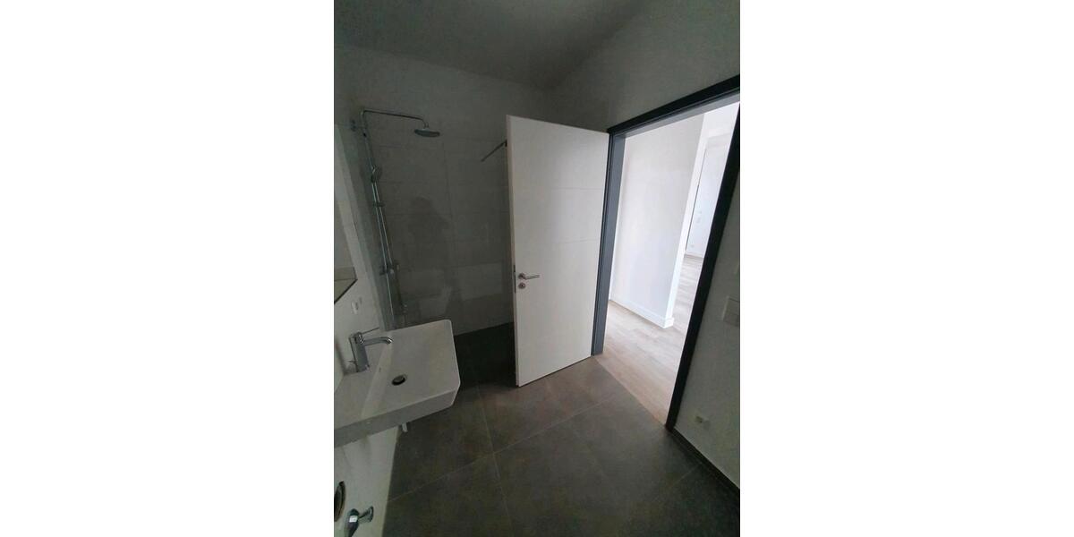 Geräumige 4-Raum-Wohnung zu vermieten 4 zimmer