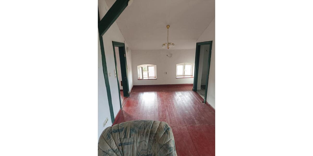 Dachgeschoßwohnung Lalendorf - 1 Zimmer, 38 m&sup2;, 290&euro; | Angebot:25693426