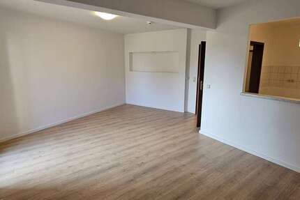 Wohnung Schönefeld - 3 Zimmer, 75 m&sup2;, 1.050&euro; | Angebot:27165792