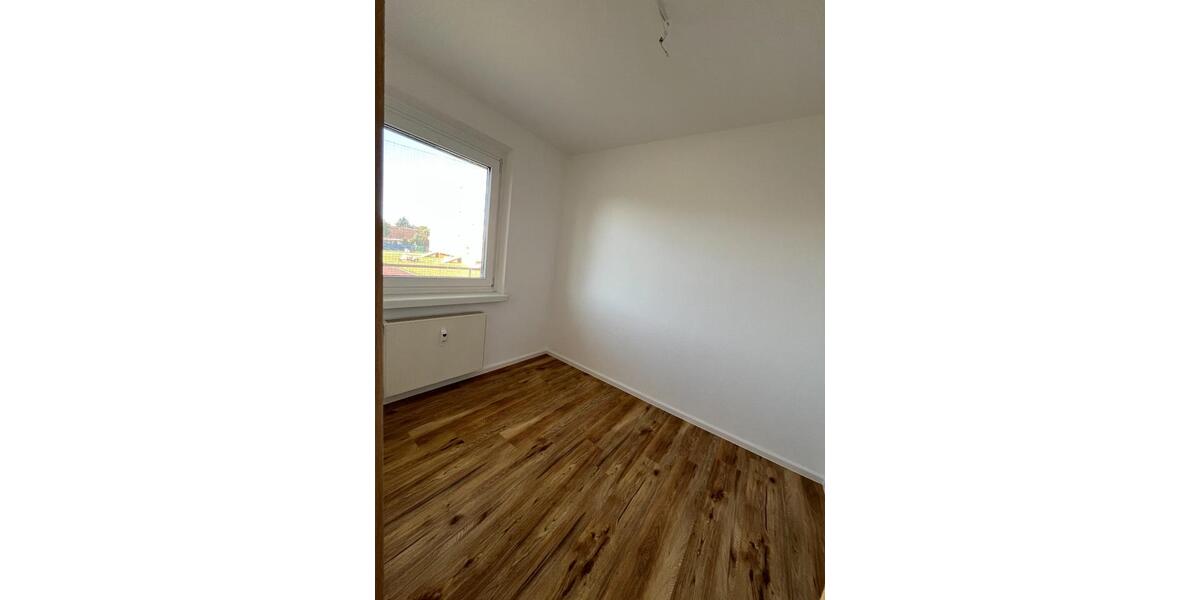 Etagenwohnung Tangermünde - 2.5 Zimmer, 56 m&sup2;, 338&euro; | Angebot:26588580