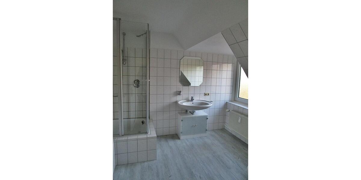 Dachgeschoßwohnung Itzehoe - 3 Zimmer, 75 m&sup2;, 680&euro; | Angebot:24874296