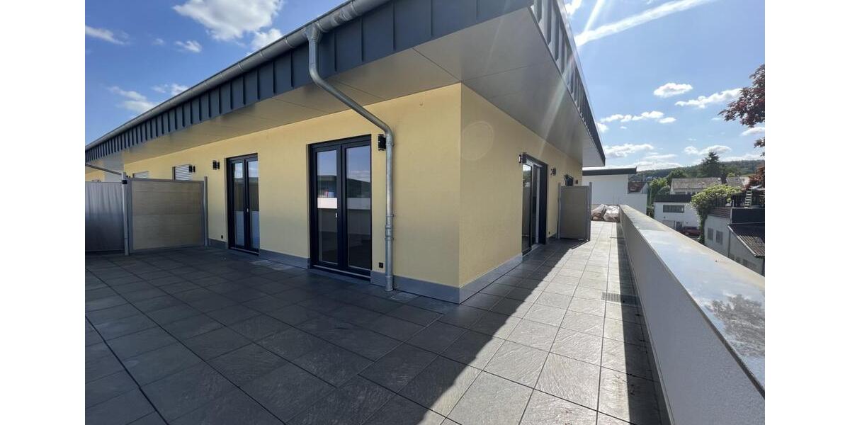 Neuwertige 2-Zi. Penthousewohnung mit Dachterrasse 2 zimmer