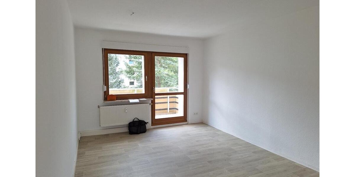Etagenwohnung Eisenach - 4 Zimmer, 75 m&sup2;, 759&euro; | Angebot:25445786