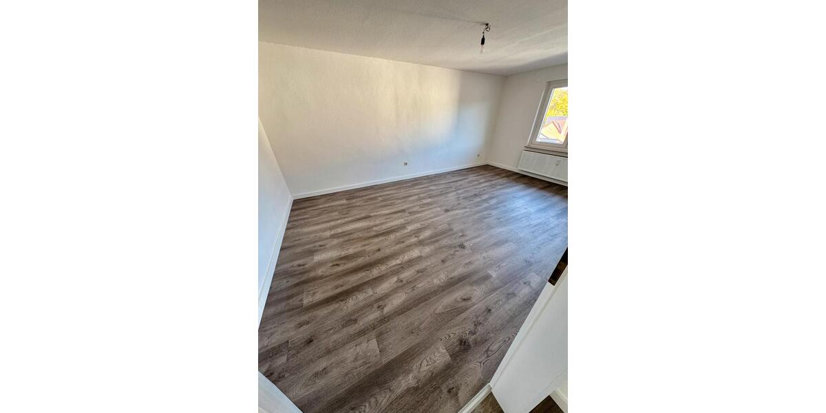 Etagenwohnung Bad Pyrmont - 3 Zimmer, 87 m&sup2;, 600&euro; | Angebot:24982216