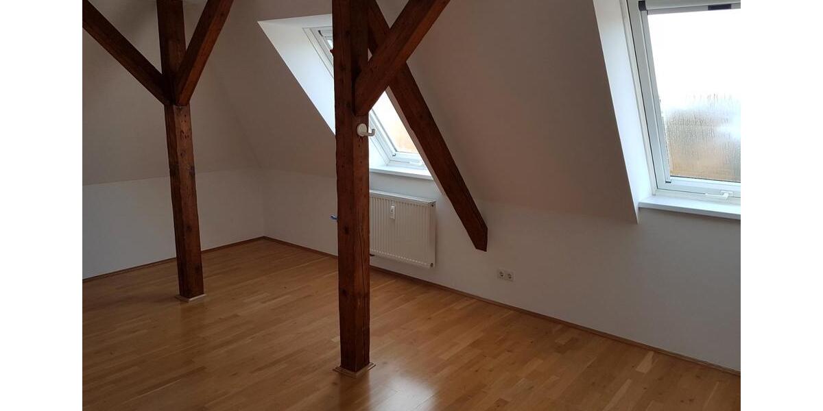 Maisonettenwohnung Weiden in der Oberpfalz - 2 Zimmer, 86 m&sup2;, 750&euro; | Angebot:26554773