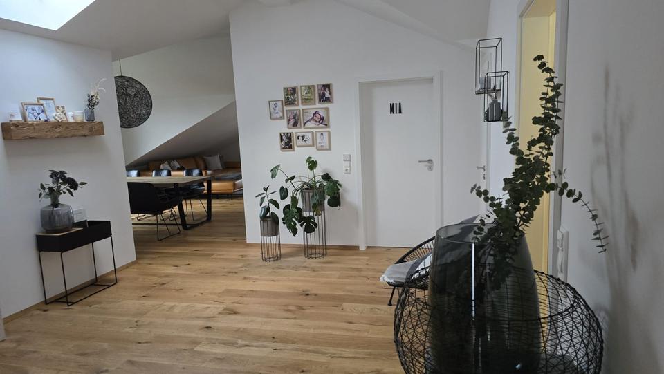 Dachgeschoßwohnung Untergriesbach - 5 Zimmer, 115 m&sup2;, 1.050&euro; | Angebot:24361576