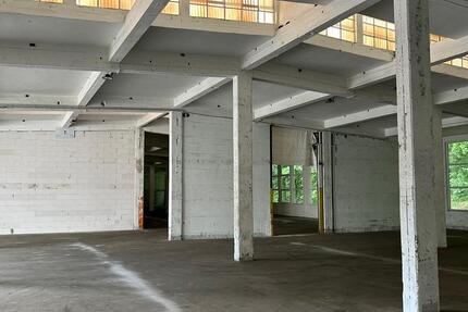 2381 - Lagerhalle in Lübeck, zusätzliches Büro möglich zimmer