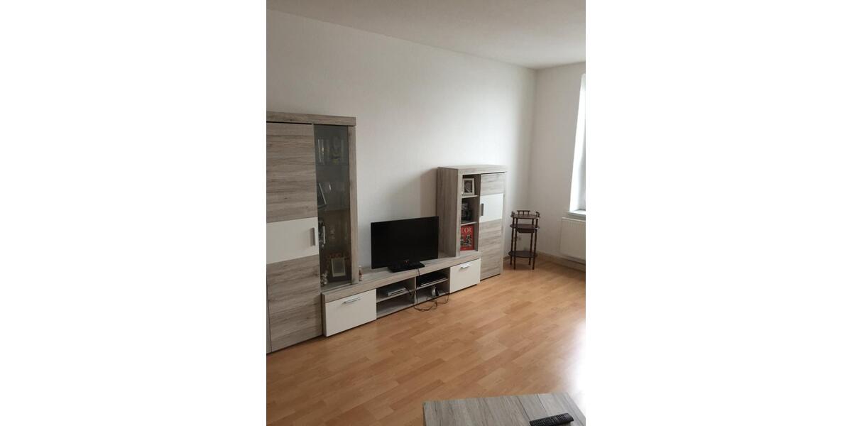 Etagenwohnung Gröditz - 2 Zimmer, 75 m&sup2;, 410&euro; | Angebot:23863088