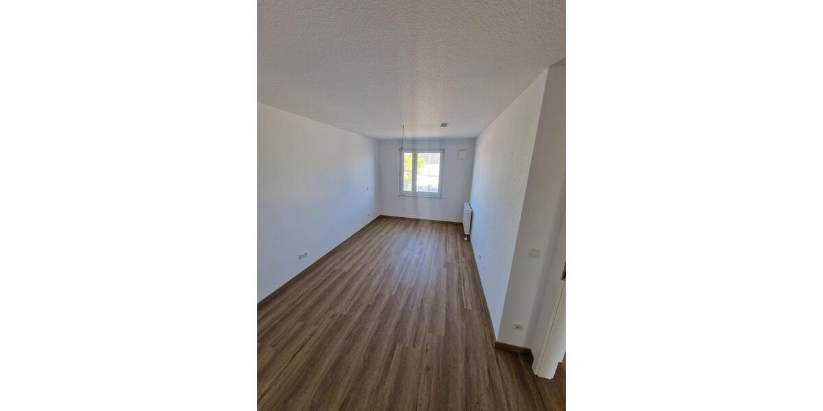 Reihenhaus Oberndorf am Neckar - 4 Zimmer, 132 m&sup2;, 1.500&euro; | Angebot:23555092