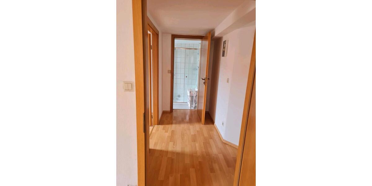 Etagenwohnung Rottenburg am Neckar - 4 Zimmer, 115 m&sup2;, 1.000&euro; | Angebot:25168067