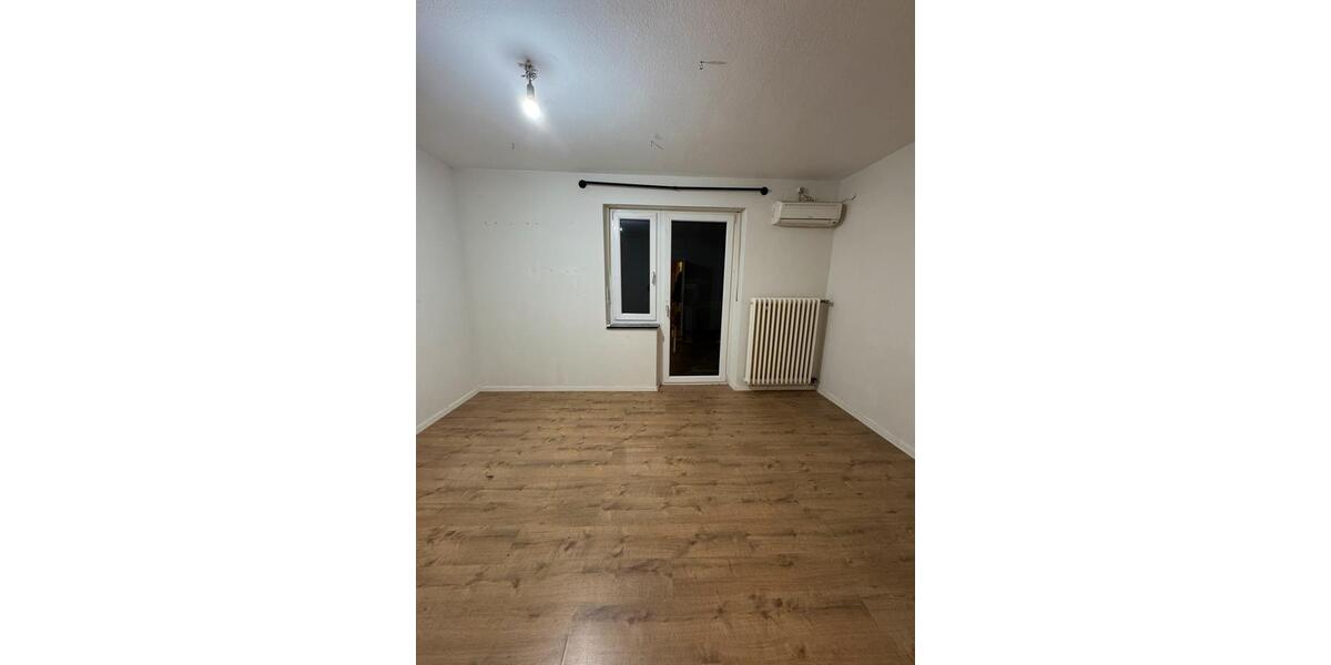 Etagenwohnung Schwebheim - 3 Zimmer, 93 m&sup2;, 950&euro; | Angebot:26561789