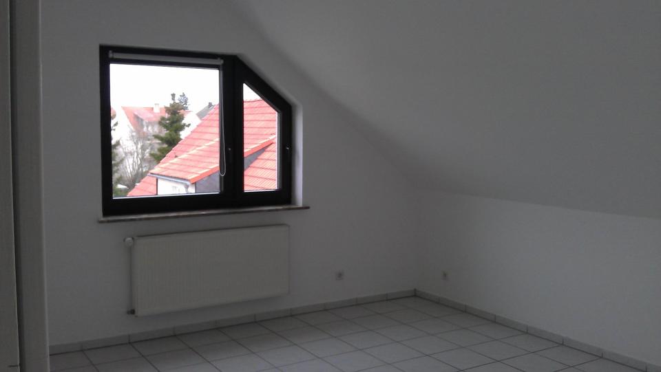 Dachgeschoßwohnung Pfungstadt - 3 Zimmer, 91 m&sup2;, 1.100&euro; | Angebot:24846665