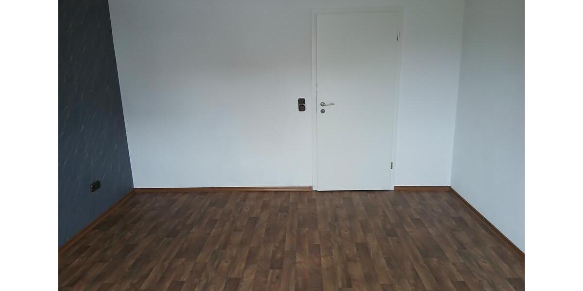 Erdgeschosswohnung 115 qm in RöthleinOT Heidenfeld 4 zimmer