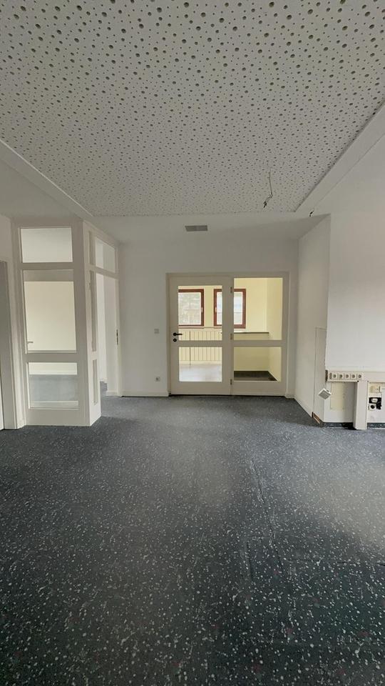 RESERVIERT - Charmante Wohnung mit viel Gestaltungspotenzial in zentraler Lage