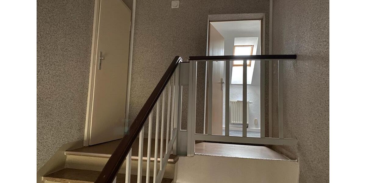 Dachgeschoßwohnung Eisenhüttenstadt - 1 Zimmer, 34 m&sup2;, 340&euro; | Angebot:24714583