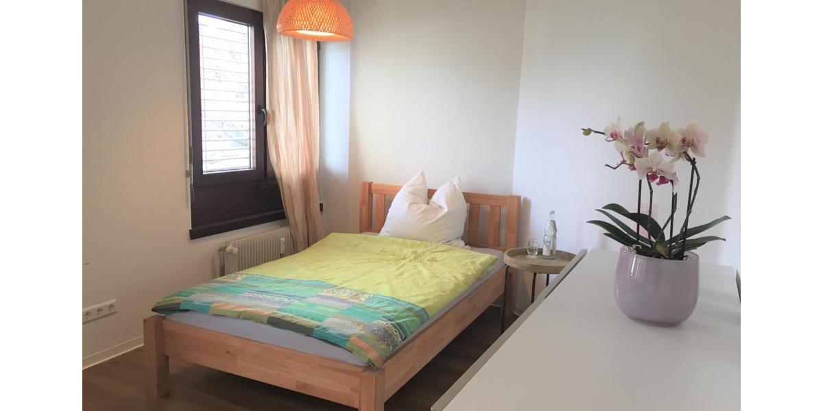 Wohnen auf Zeit Leinfelden-Echterdingen Echterdingen - 1 Zimmer, 16 m&sup2;, 630&euro; | Angebot:26216215