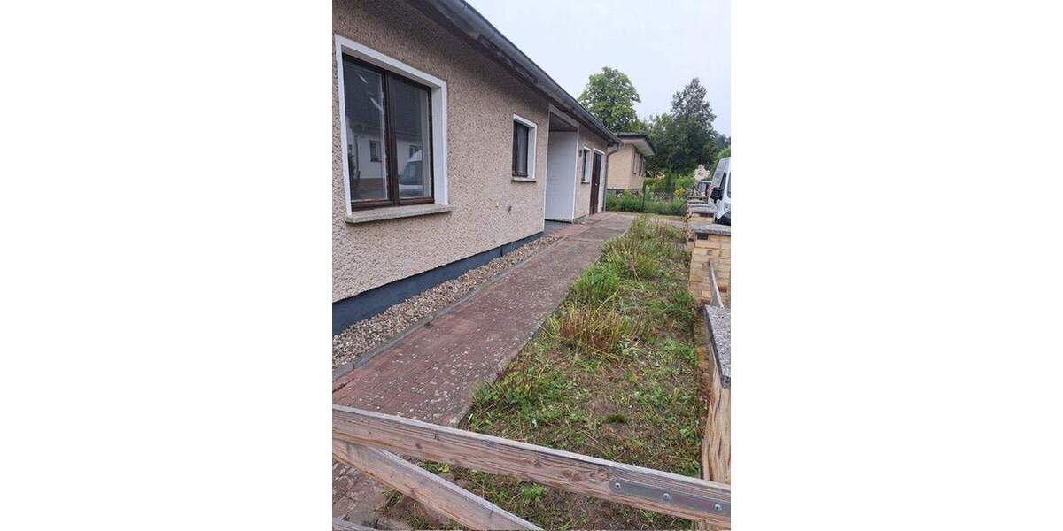 Besichtigung, So. 18.01.12-13 UHR Winkelbungalow, 4 Zi. auf einer Ebene, 130 qm, 1.550,- NKM 4 zimmer