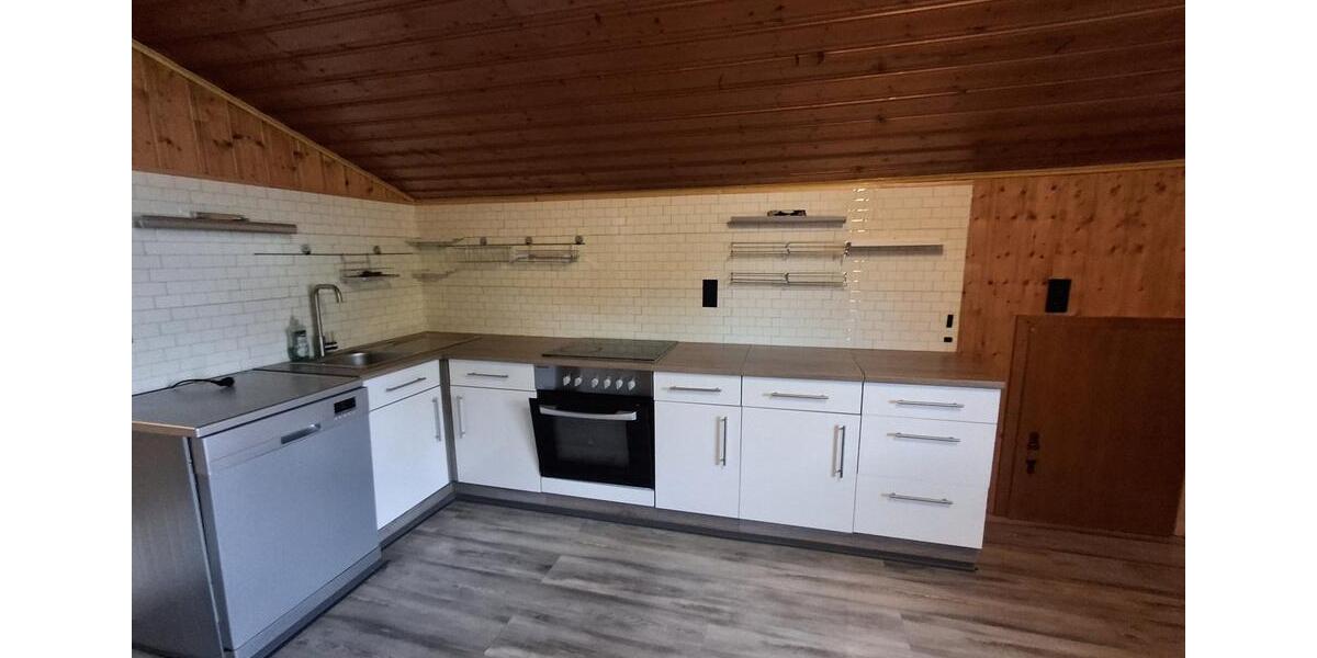 Große Helle 5 Zimmer-Wohnung ( WG Geiegnet) 5 zimmer