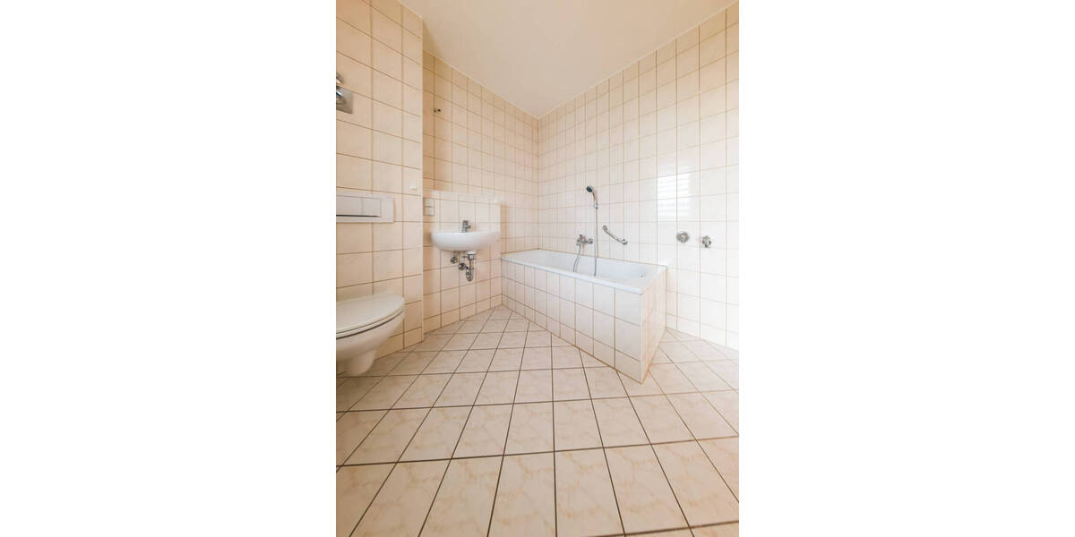 Etagenwohnung Bautzen Nadelwitz - 2 Zimmer, 56 m&sup2;, 337&euro; | Angebot:26799427