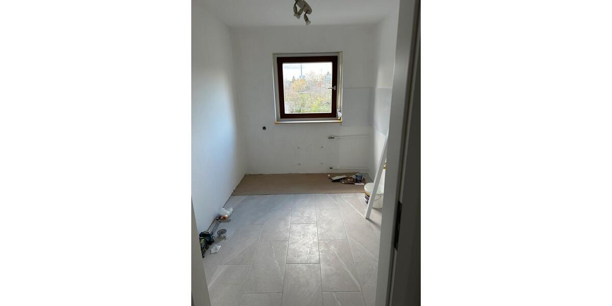 Etagenwohnung Karlsruhe Mühlburg - 3 Zimmer, 80 m&sup2;, 1.200&euro; | Angebot:25945547