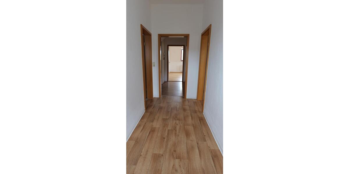 Dachgeschoßwohnung Auerbach/Vogtland Vogtland - 2.5 Zimmer, 59 m&sup2;, 330&euro; | Angebot:23201719