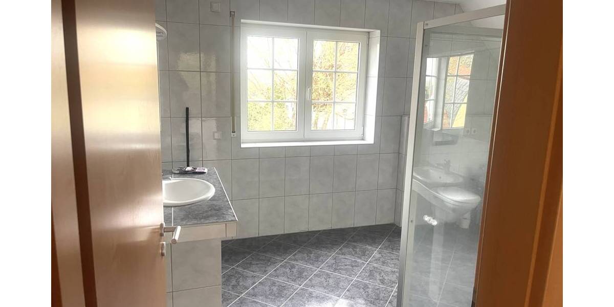 Etagenwohnung Monsheim - 3 Zimmer, 103 m&sup2;, 1.100&euro; | Angebot:26556658