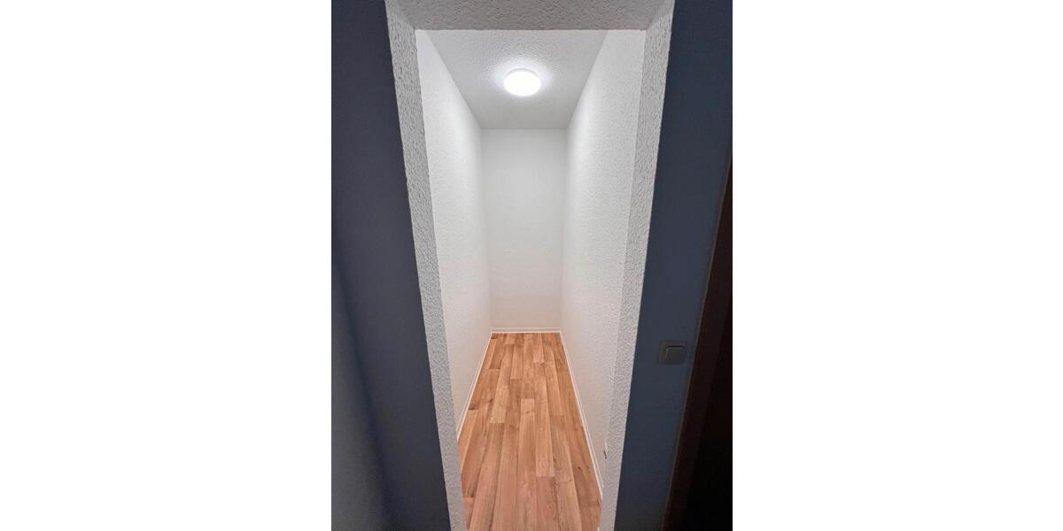 Dachgeschoßwohnung Penig - 5.5 Zimmer, 121 m&sup2;, 830&euro; | Angebot:26033286