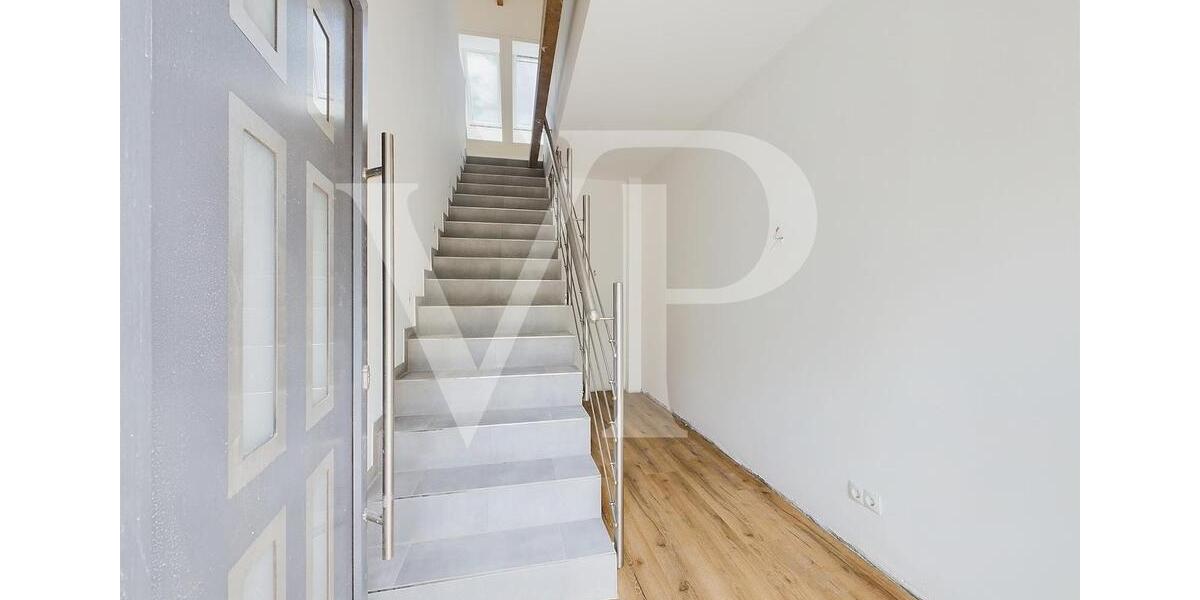 Dachgeschoßwohnung Ihlow - 3 Zimmer, 65 m&sup2;, 750&euro; | Angebot:24853033