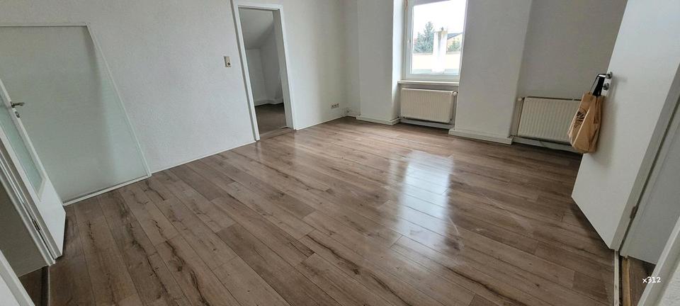 Dachgeschoßwohnung Schönebeck (Elbe) - 2 Zimmer, 50 m&sup2;, 370&euro; | Angebot:26265053