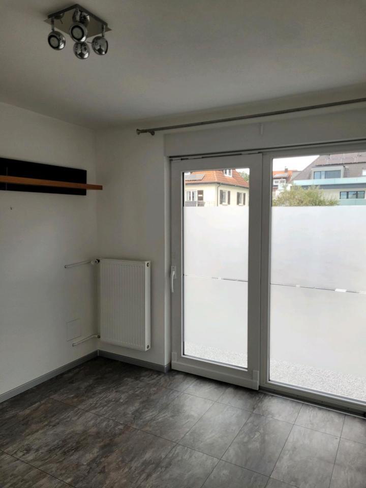 3 Zimmer Wohnung mit 2 Balkone in Sindelfingen 1200 € Kaltmiete