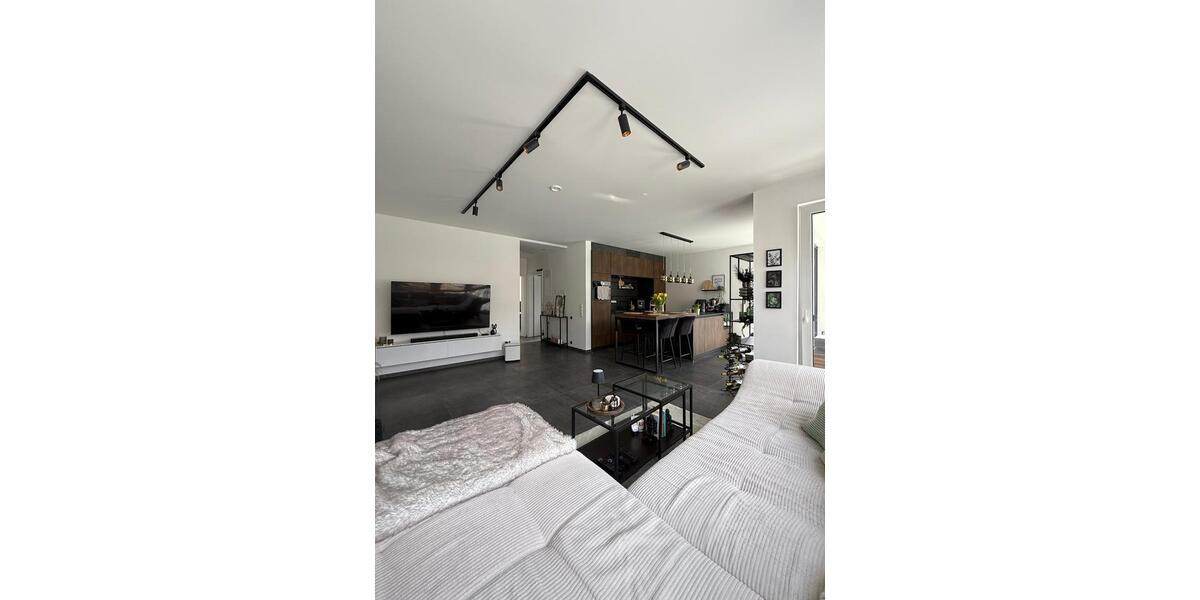 Etagenwohnung Baunatal - 2 Zimmer, 76 m&sup2;, 1.000&euro; | Angebot:25975090