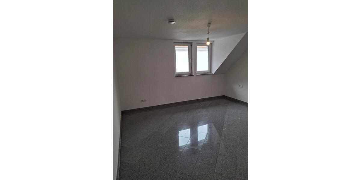 Maisonettenwohnung Pfullendorf - 5 Zimmer, 160 m&sup2;, 1.400&euro; | Angebot:26086894
