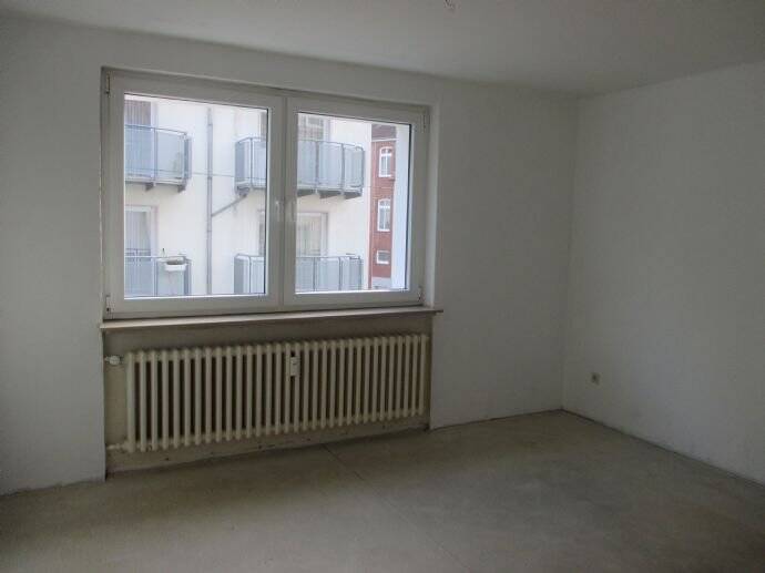 Schöne 2 Zimmer Wohnung mit Balkon in der Oststadt
