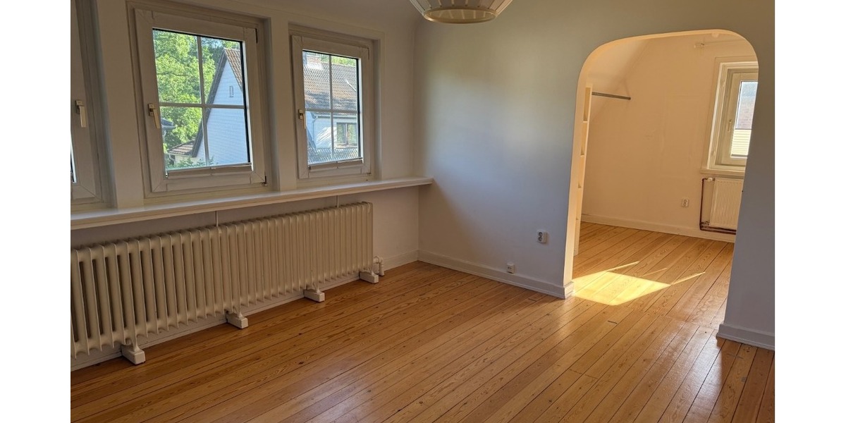 Renovierte Wohnung mit Dachterrasse - Dachgeschoßwohnung Hamburg Harburg | Angebot:26748304