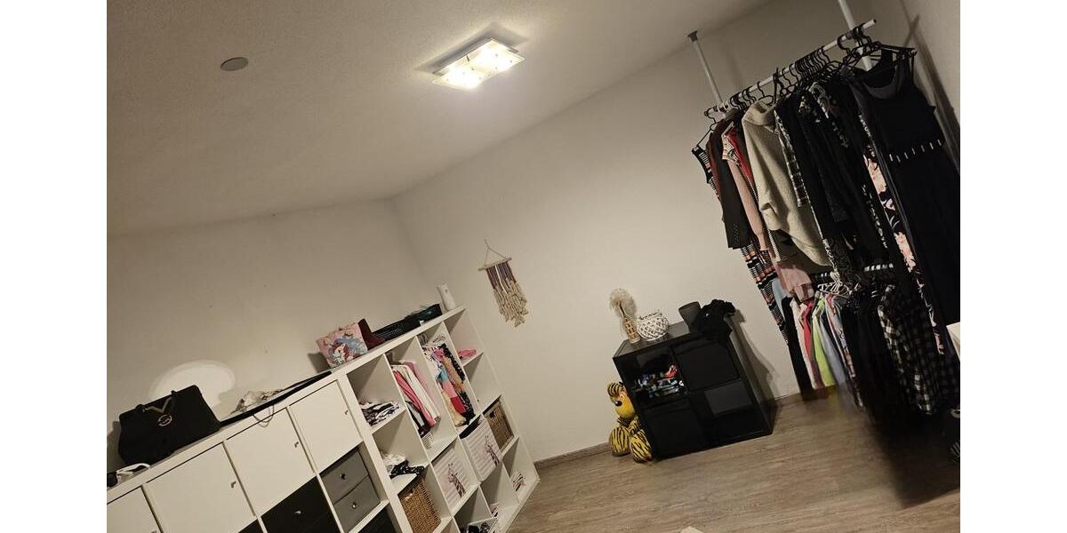 Einfamilienhaus Wittislingen - 7 Zimmer, 175 m&sup2;, 1.400&euro; | Angebot:25936918