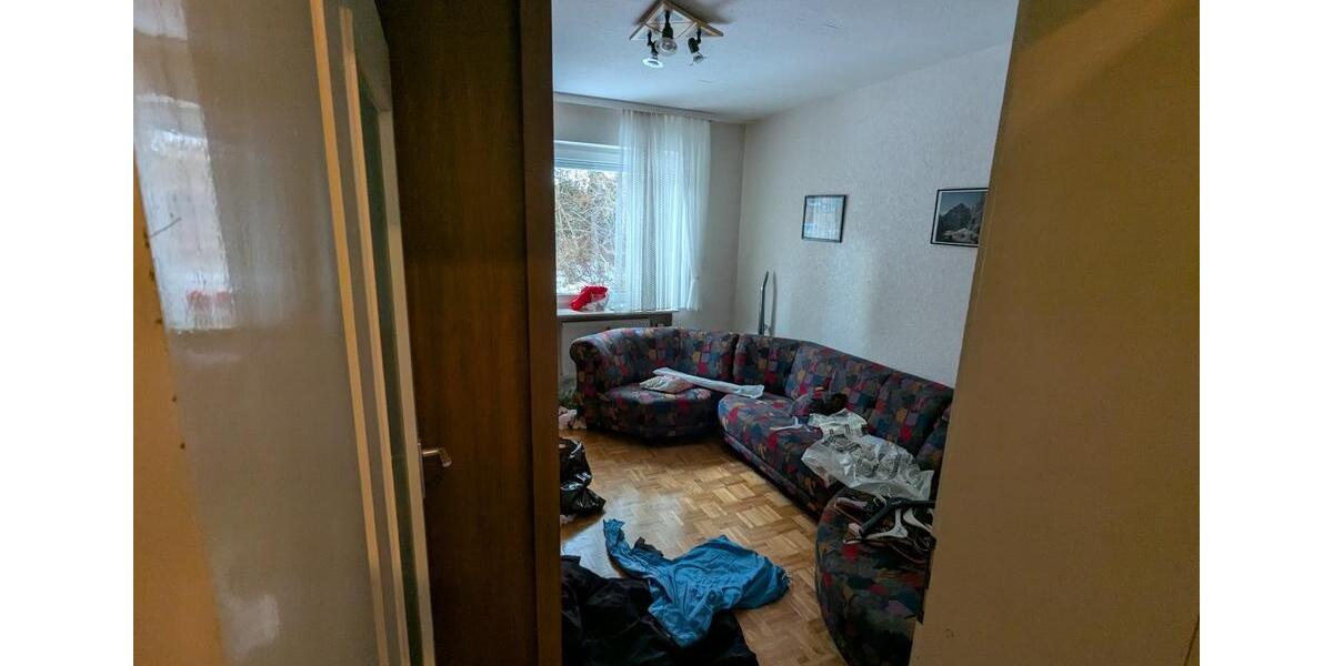 4 Zimmerwohnung Erdgeschoss 89,92 qm mit Balkon und Parkplatz 4 zimmer