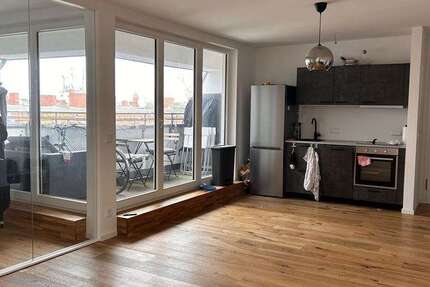 Wohnung Berlin Wedding - 5 Zimmer, 118 m&sup2;, 2.399&euro; | Angebot:26101272
