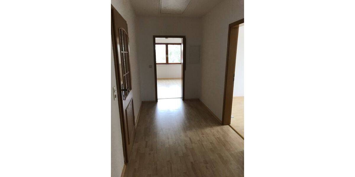 Etagenwohnung Wurzen Kühren - 3 Zimmer, 77 m&sup2;, 380&euro; | Angebot:26470894