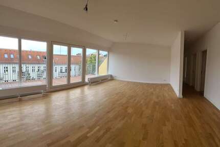 Wohnung zum Mieten in Berlin 2.100 € 121.5 m² 4 zimmer
