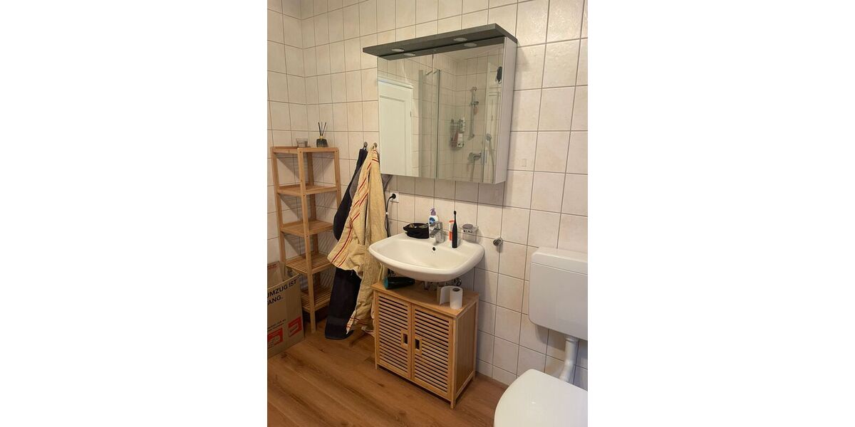 WG-Zimmer in 2er WG mit Terrasse - Zimmer Regensburg Reinhausen | Angebot:27026204
