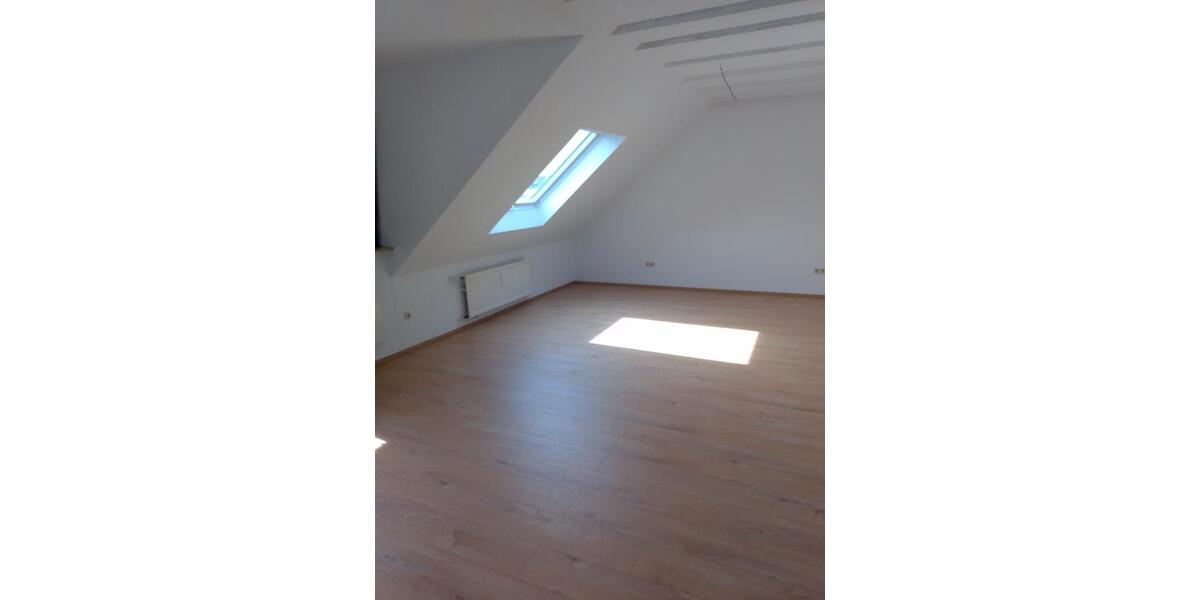 Dachgeschoßwohnung Aschaffenburg Österreicher Kolonie - 1 Zimmer, 41 m&sup2;, 650&euro; | Angebot:26097087